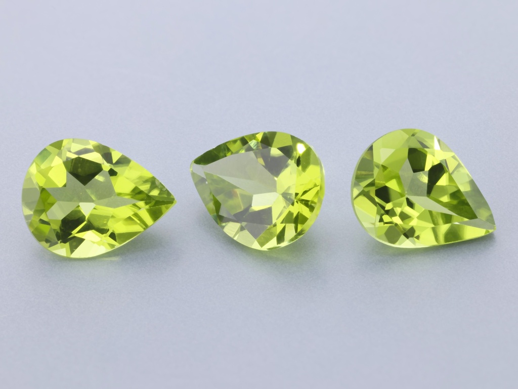 [PRPB0907] Peridot 9x7mm Pear Shape