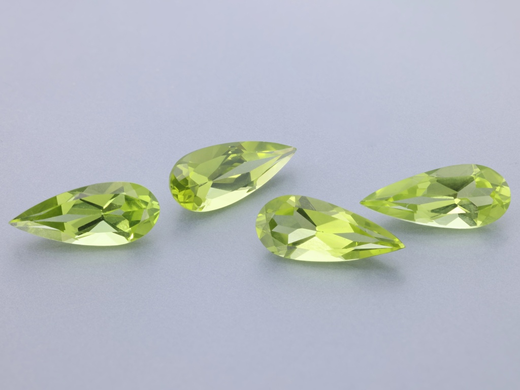[PRPB1205] Peridot 12x5mm Pear Shape