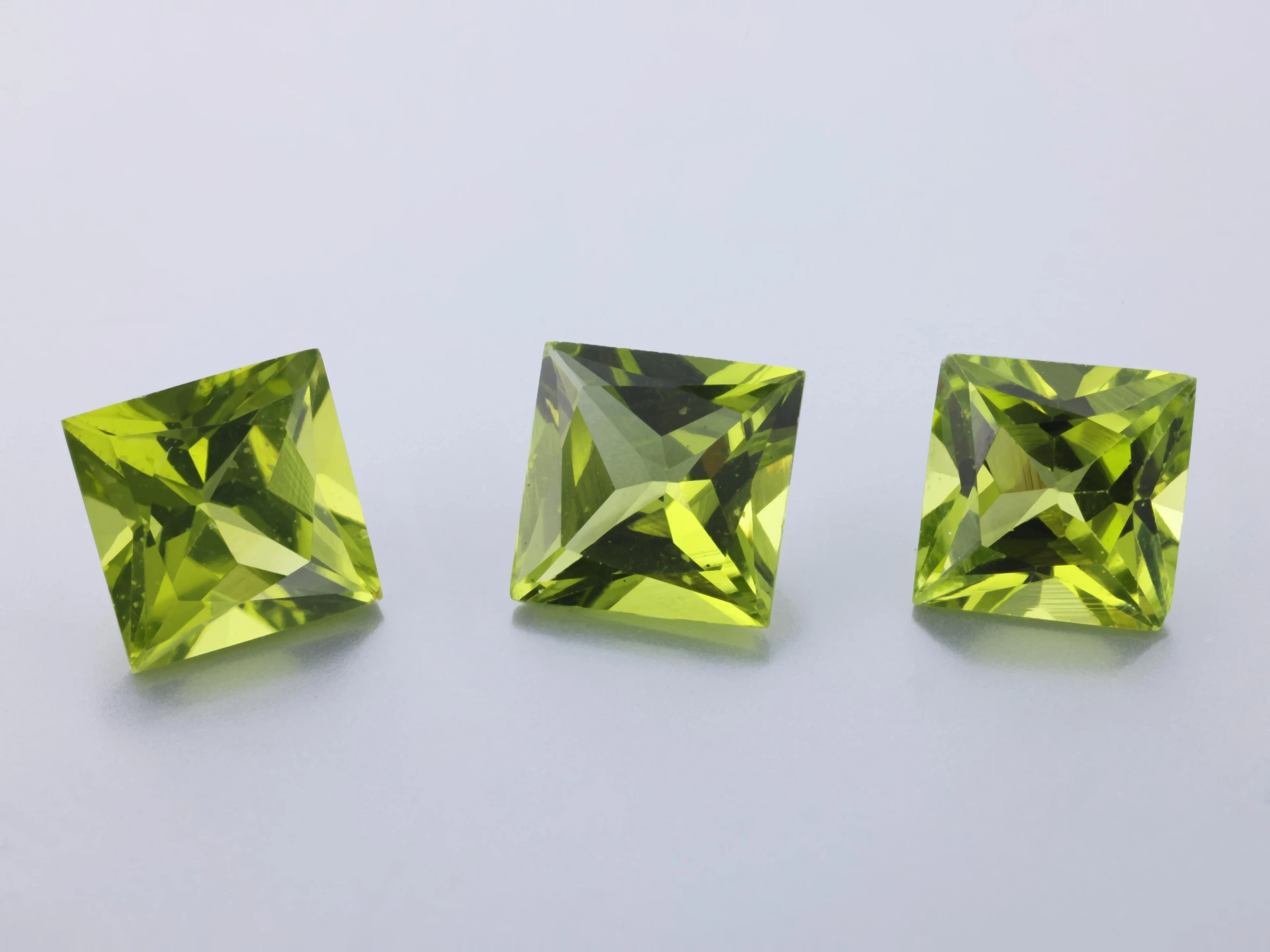 Peridot 8.00mm Princess Cut