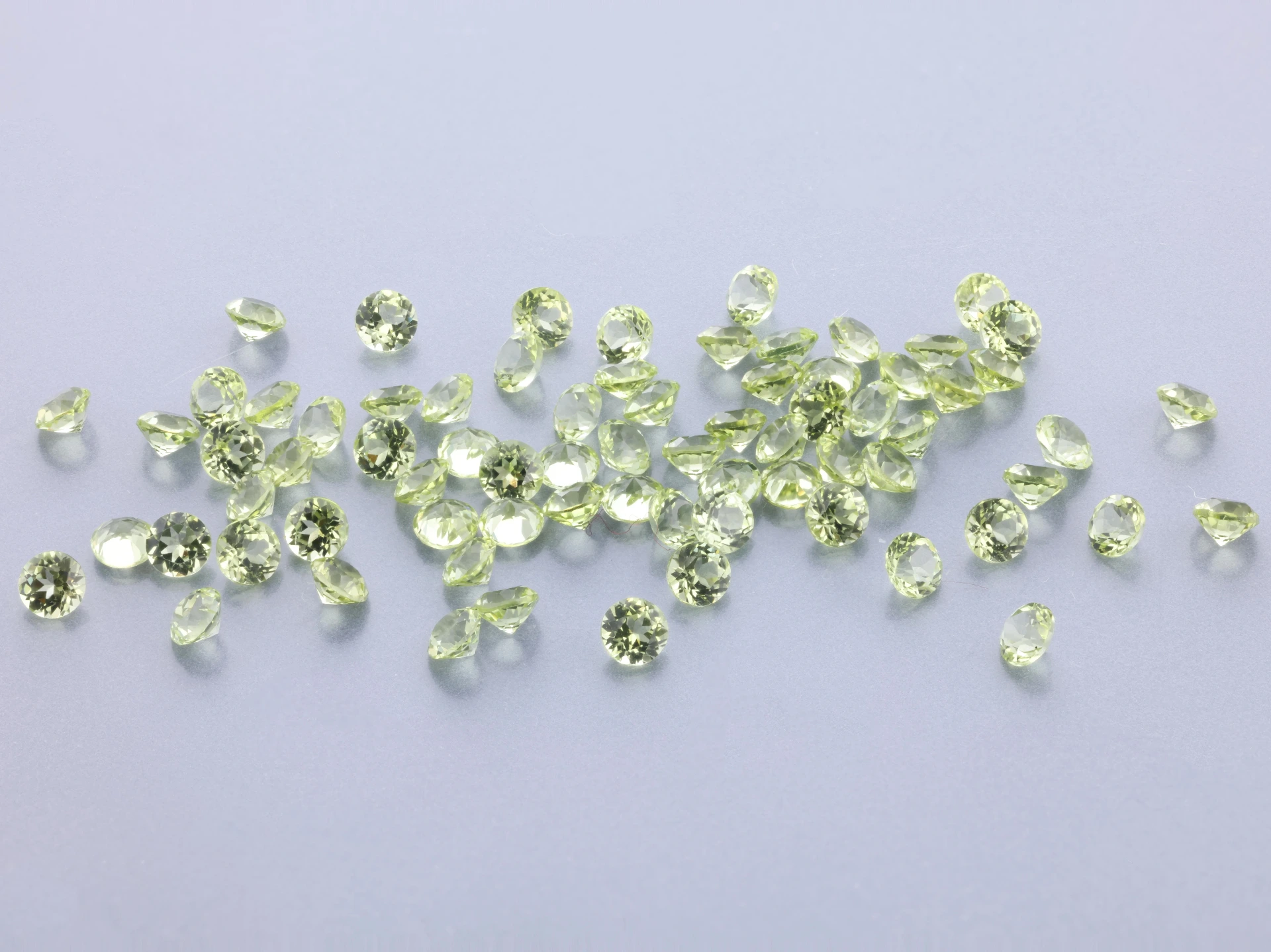 Peridot 2.25mm Round