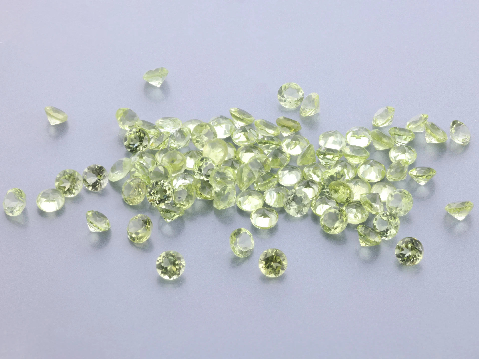 [PRRB0250] Peridot 2.50mm Round