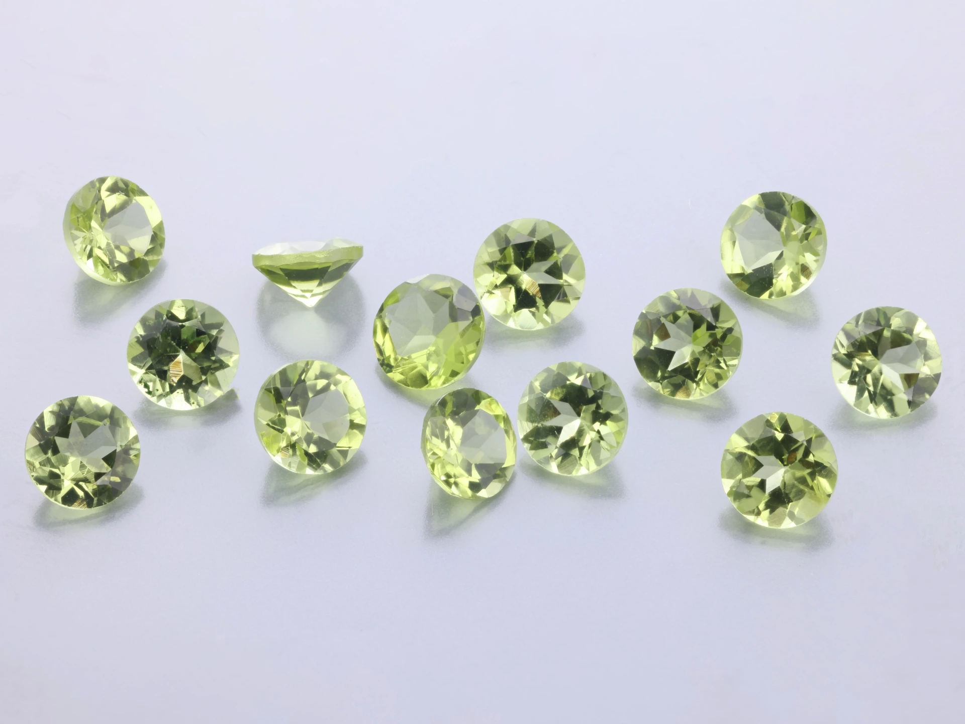 Peridot 4.50mm Round