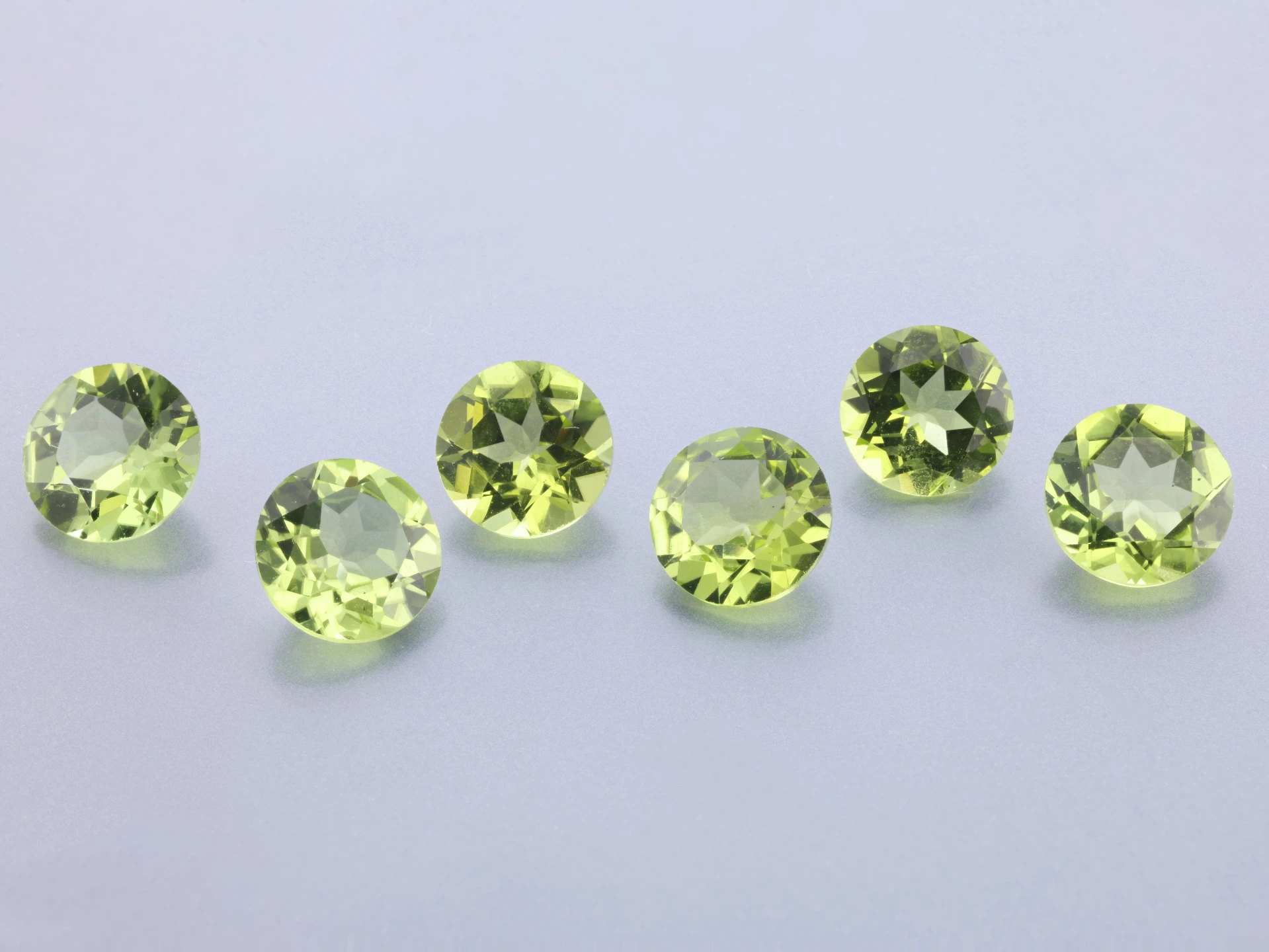 Peridot 6.50mm Round