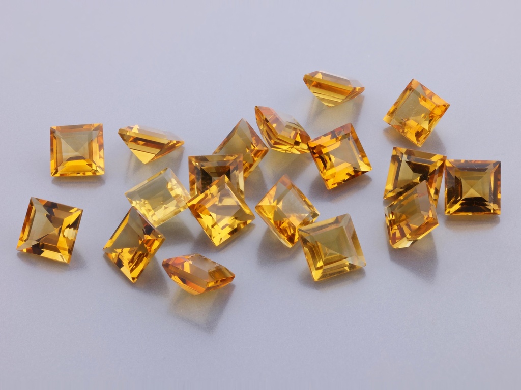 Citrine 4.50mm Carre Cut