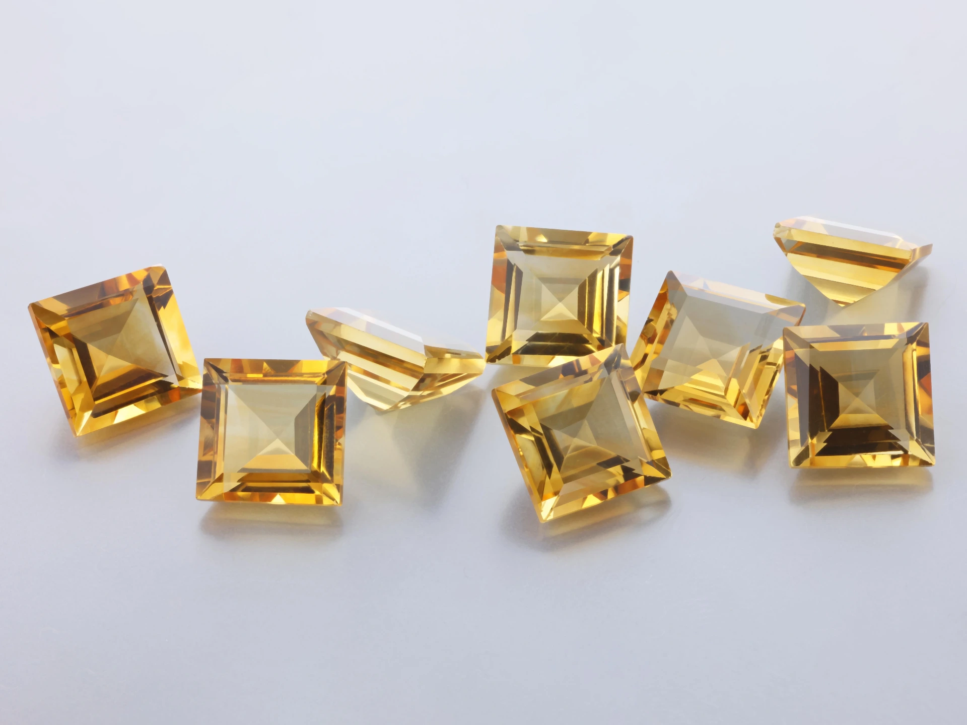 Citrine 8.00mm Carre Cut