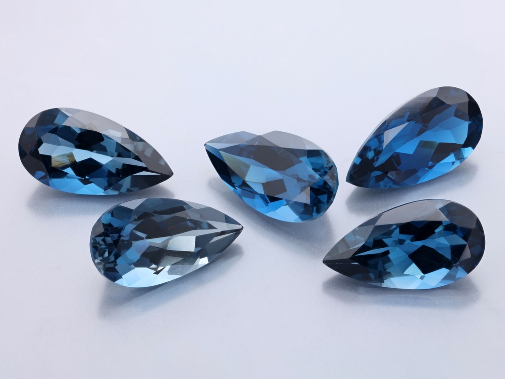 Topaz London Blue 15x8mm Pear Shape 