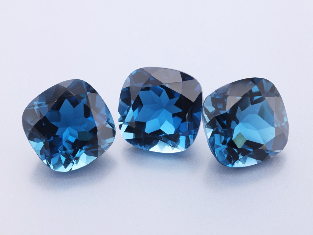Topaz London Blue 10mm Square Cushion