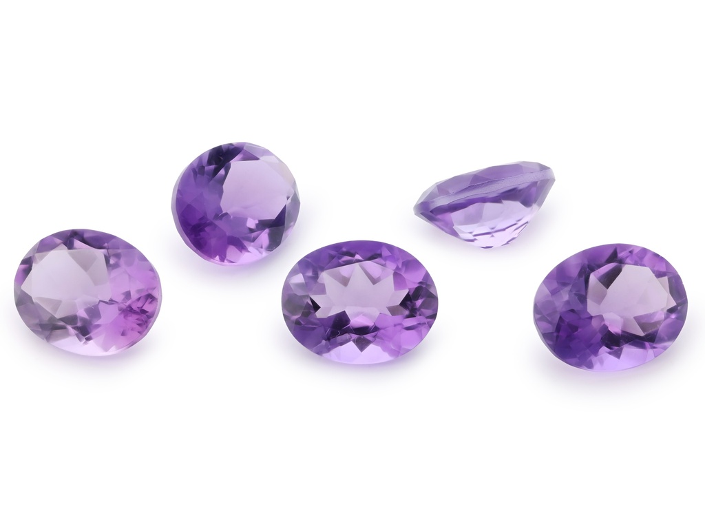Amethyst 10x8mm Oval Light Colour 