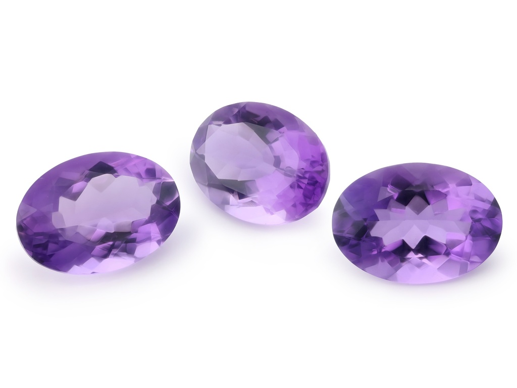 Amethyst 14x10mm Oval Light Colour 