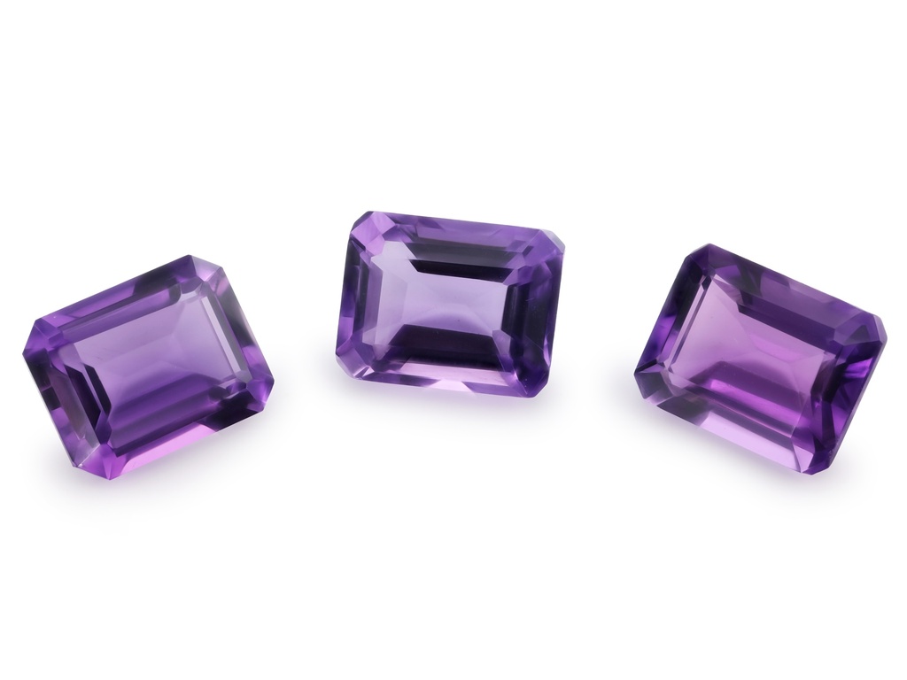 [QAOS0907M] Amethyst Mid to Strong 9x7mm Emerald Cut