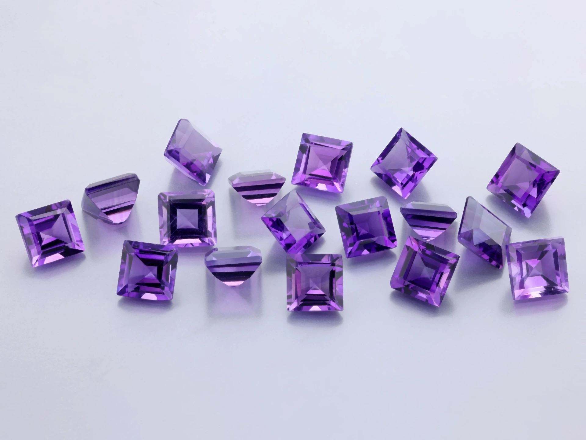 Amethyst 5.00mm Carre Cut Dark