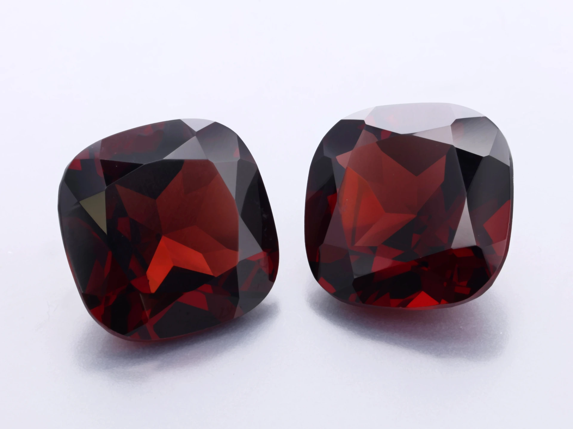 Almandine Garnet 10mm Square Cushion