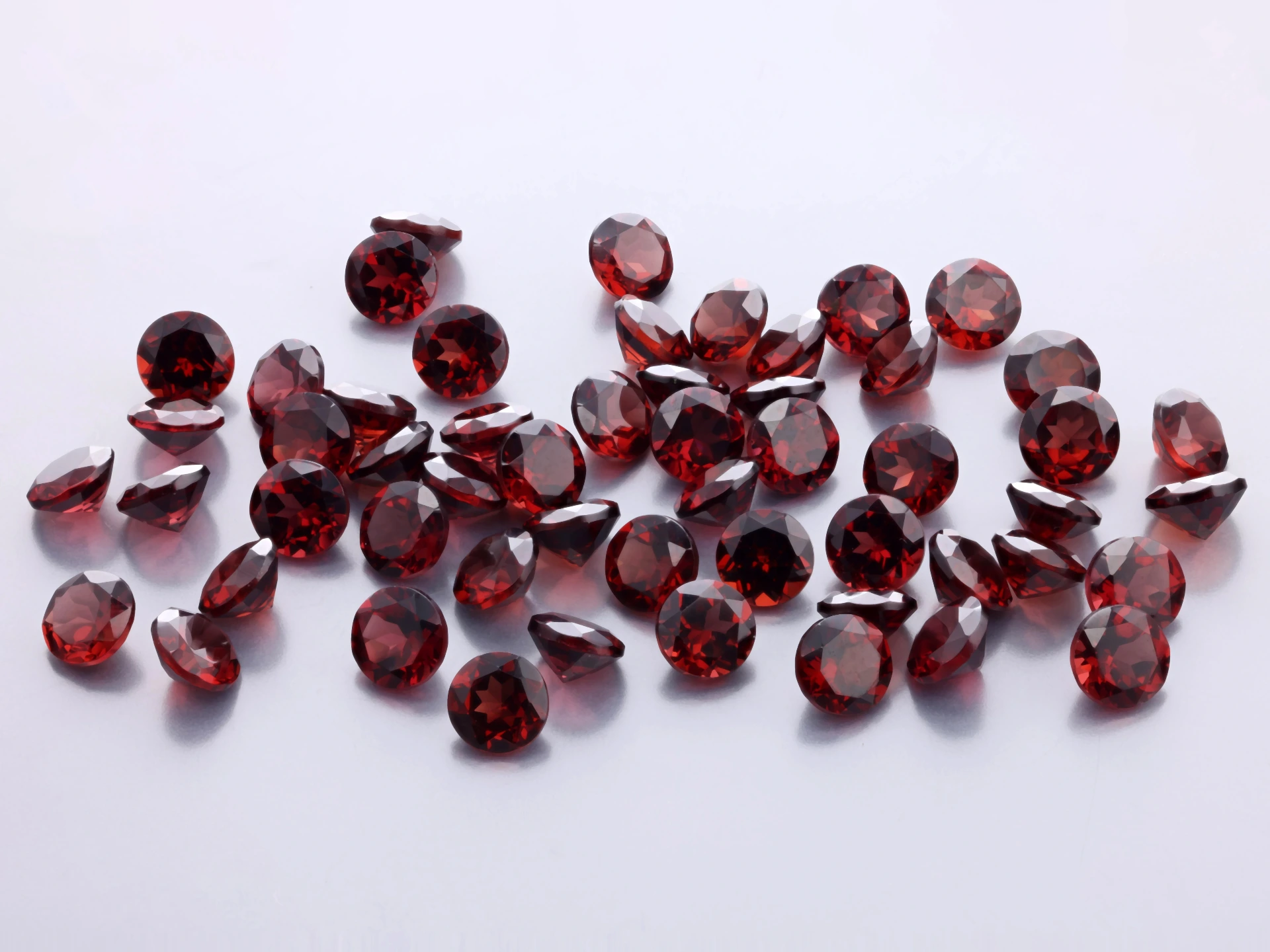 Almandine Garnet 3.75mm Round