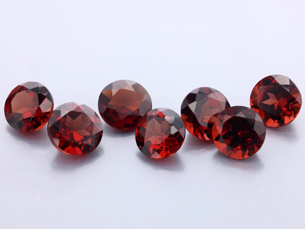 Almandine Garnet 5.00mm Round