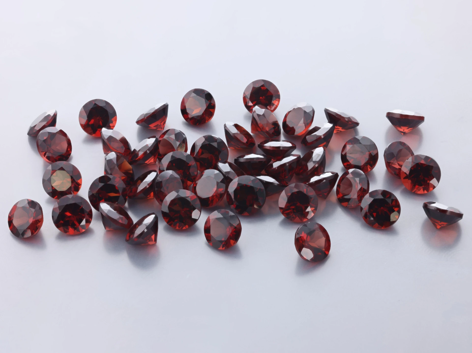Almandine Garnet 5.50mm Round