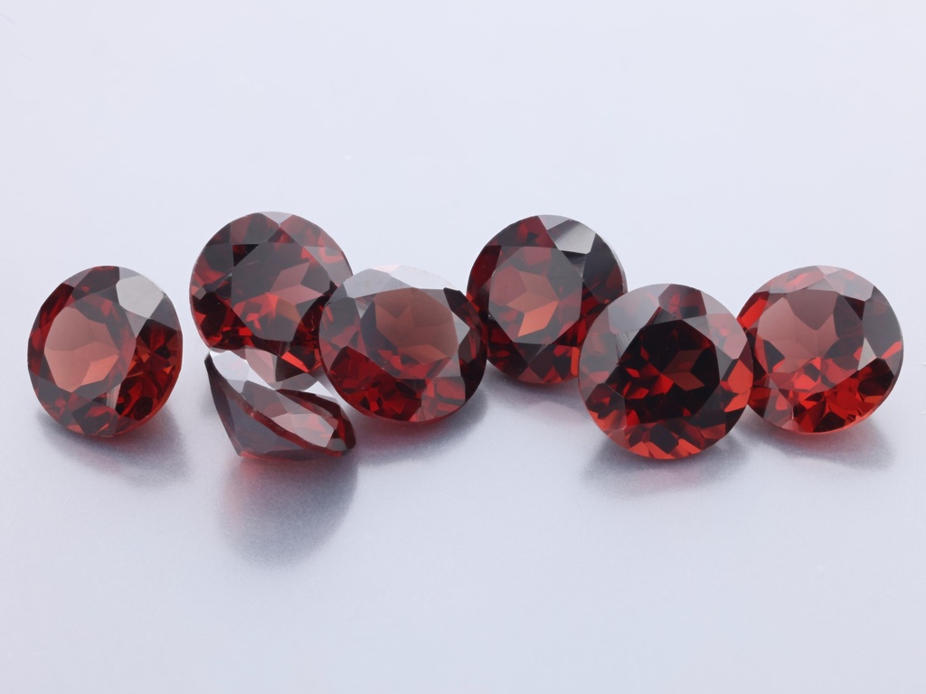 Almandine Garnet 6.50mm Round