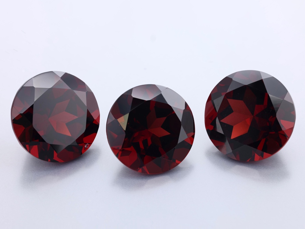 Almandine Garnet 12mm Round