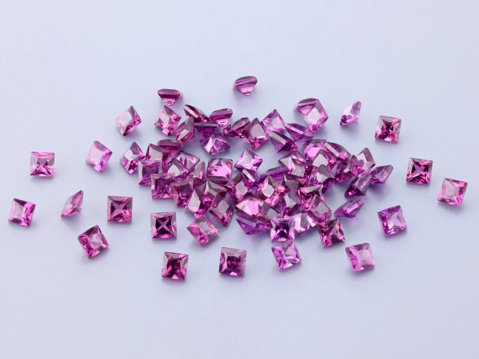 Rhodolite Garnet 2.50mm Princess Cut