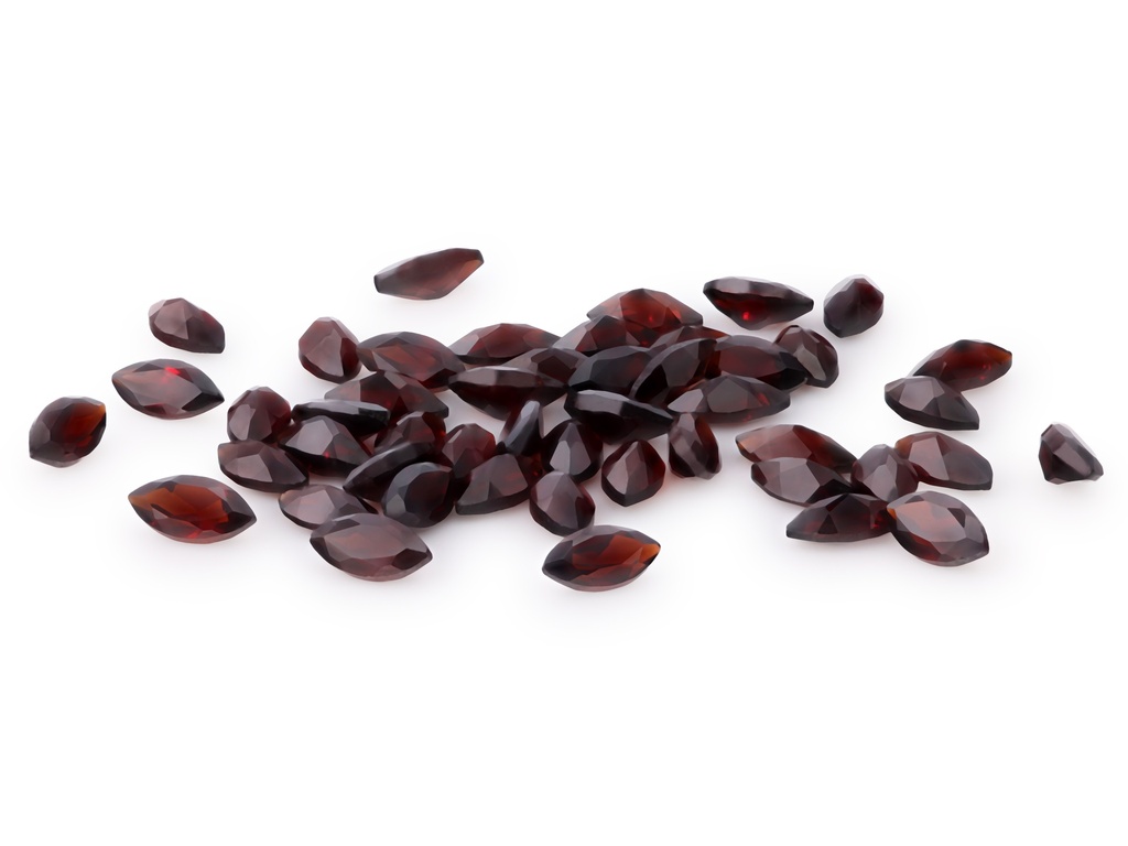 Pyrope Garnet 4x2mm Marquise 