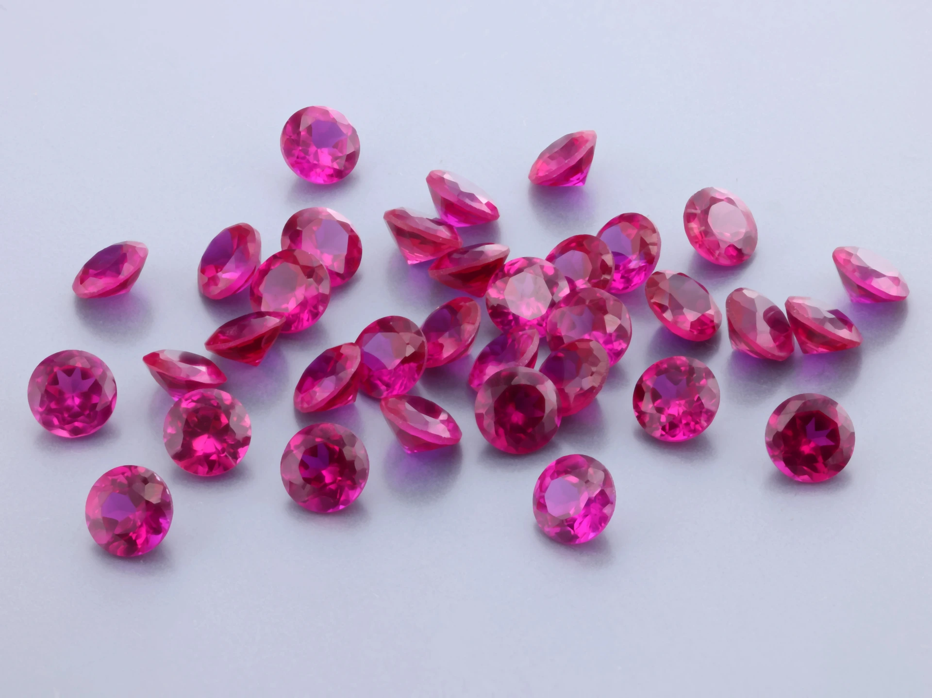 [YKRB0425D] Synthetic/Lab Grown Ruby 4.25mm Round Dark Pink Red