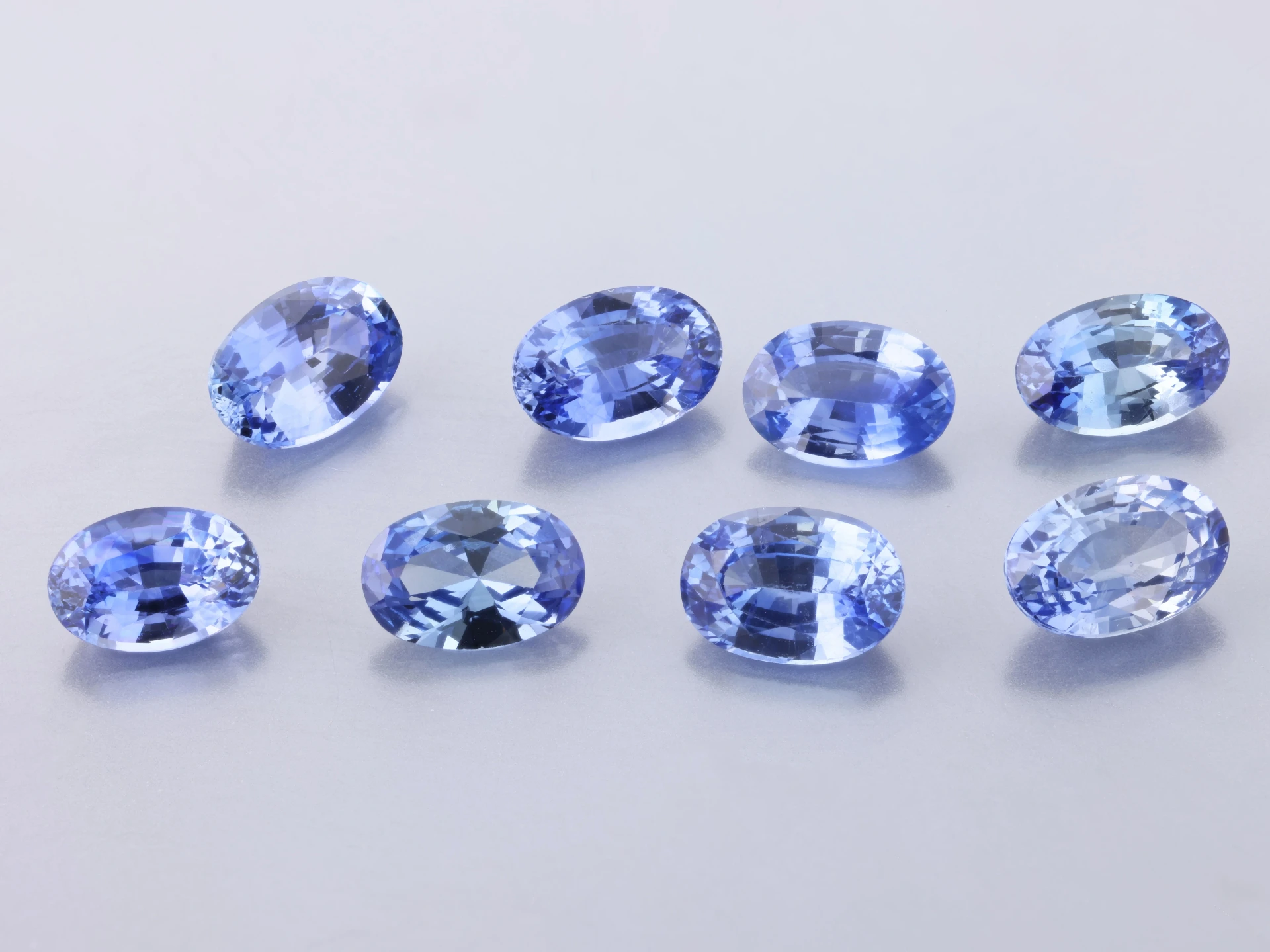 Ceylon Sapphire 6x4mm Oval Mid Blue