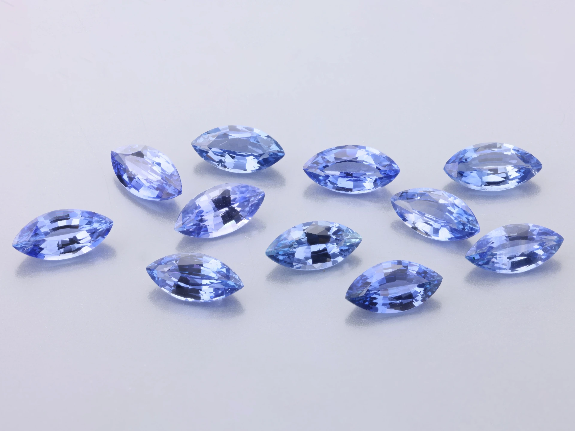 Ceylon Sapphire 7x3.5mm Marquise Mid Blue