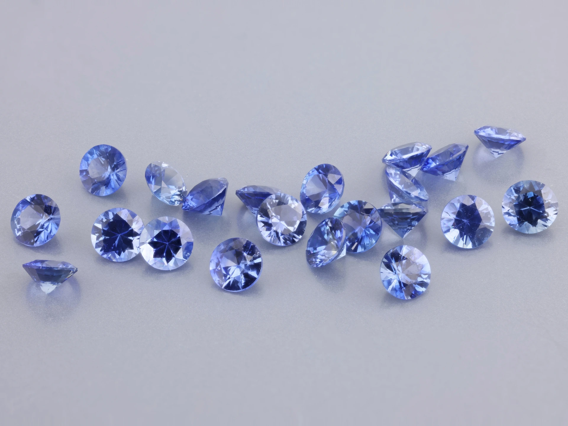 Ceylon Sapphire 3.25mm Round Mid Blue