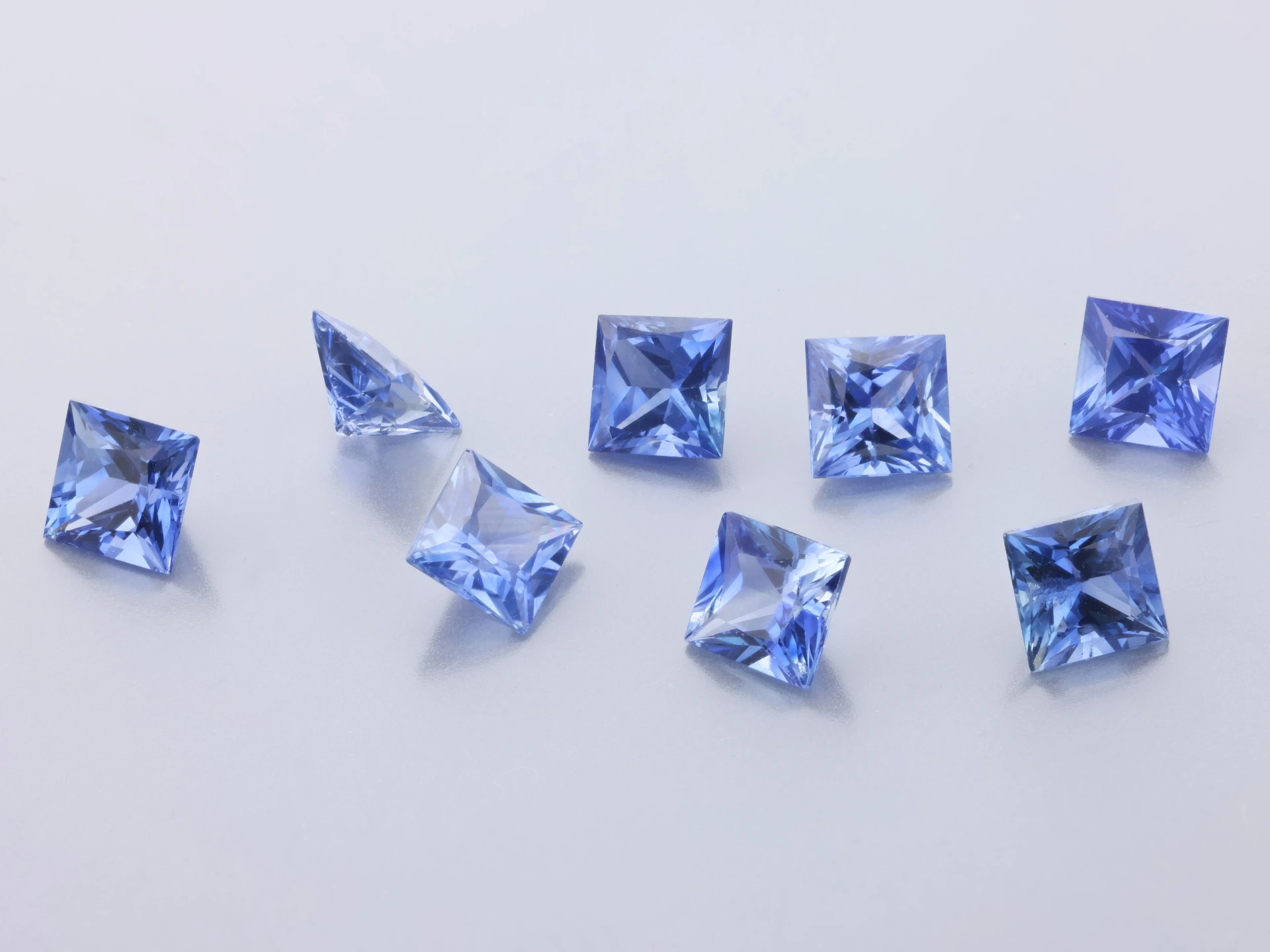 Ceylon Sapphire 3.75mm Princess Cut Mid Blue