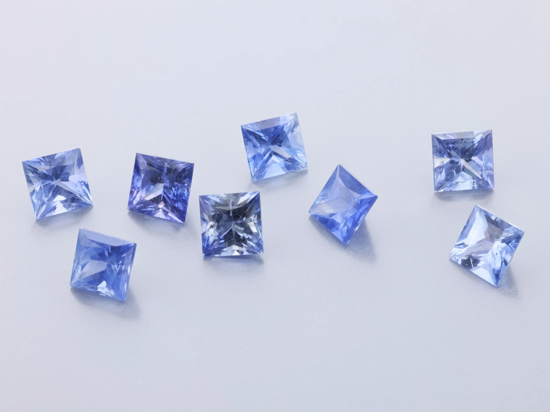 Ceylon Sapphire 3.50mm Princess Cut Mid Blue