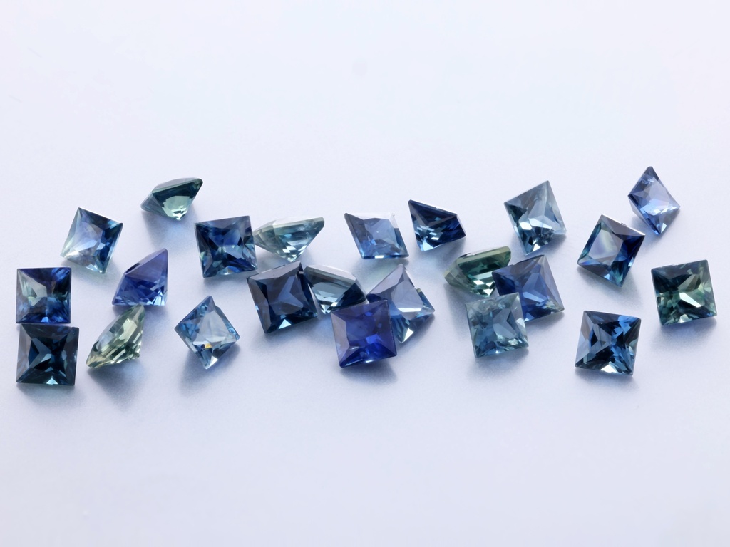 Australian Sapphire 3.25mm Princess Cut Mix Blue