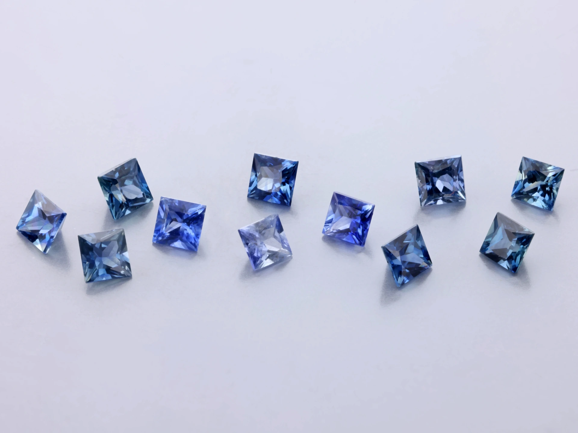 Ceylon Sapphire 2.75mm Princess Cut