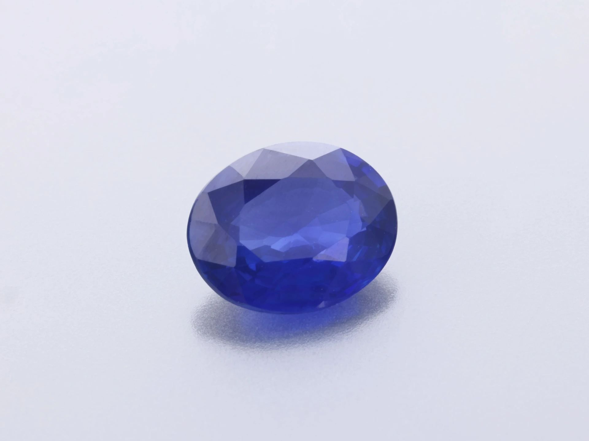 Ceylon Sapphire 6x5mm Oval Dark Blue