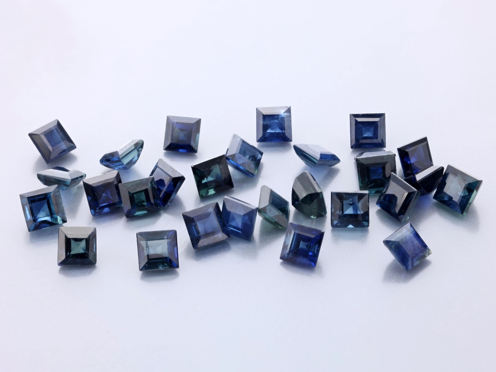 Australian Sapphire 2.75mm Carre Cut Dark Blue