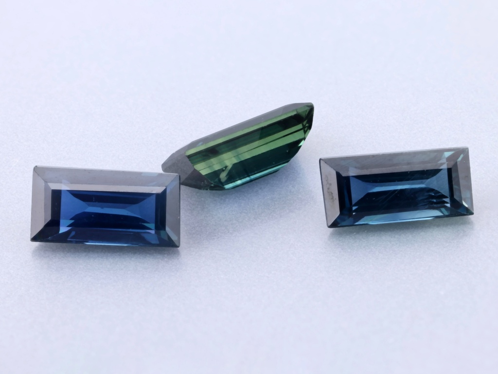 Australian Sapphire 5x2.5mm Baguette Mid to Dark Blue
