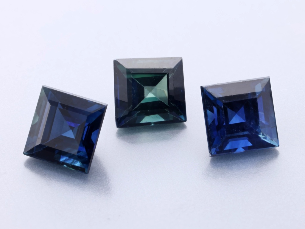 Australian Sapphire 3.50mm Carre Cut Dark Blue
