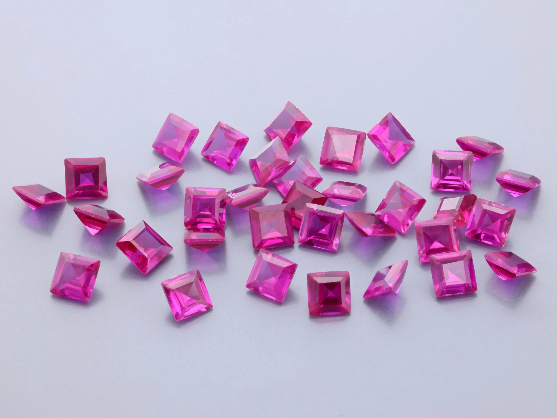 [RSPQ-035] Synthetic/Lab Grown Ruby 3.50mm Carre Cut Dark Pink