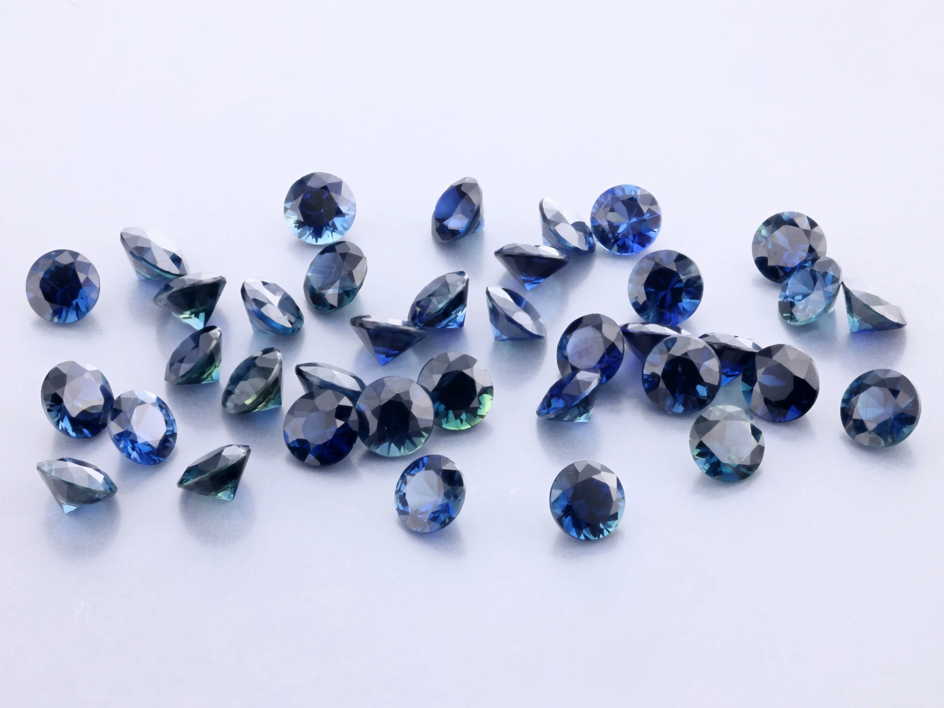 Australian Sapphire 3.75mm Round Diamond Cut Mid Blue