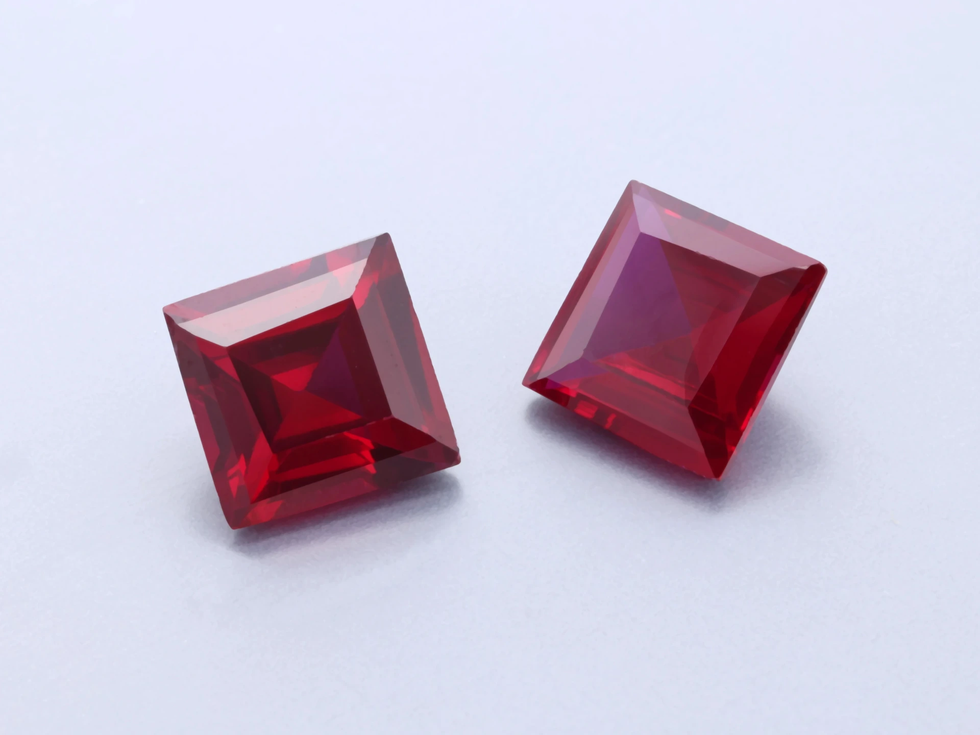 [RSDQ-06] Synthetic/Lab Grown Ruby 6.00mm Carre Cut Dark Red