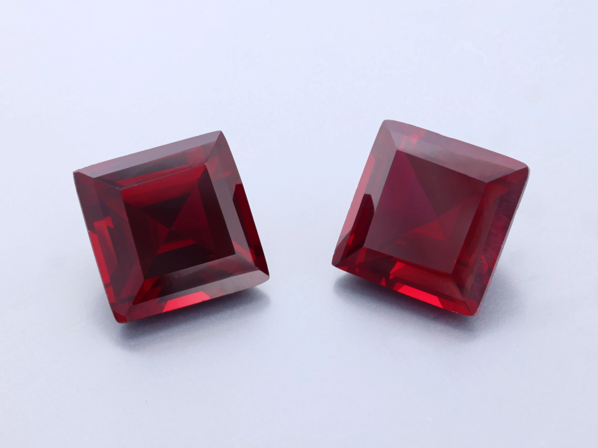 [RSDQ-10] Synthetic/Lab Grown Ruby 10mm Carre Cut Dark Red