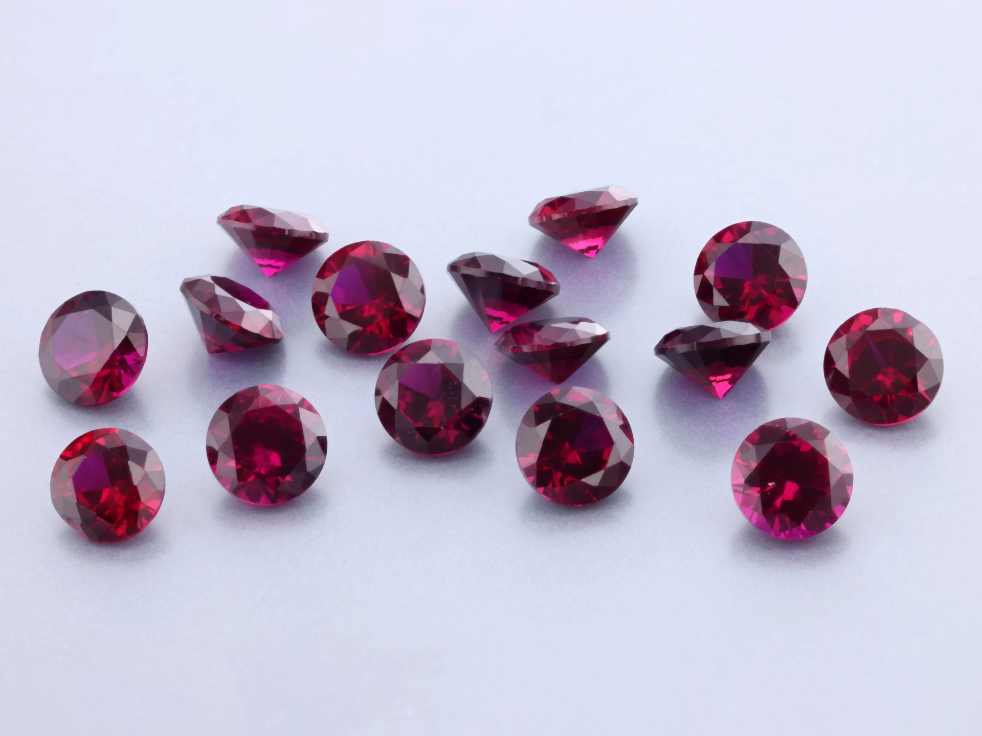 [YRRB0425D] Synthetic/Lab Grown Ruby 4.25mm Round Dark Red