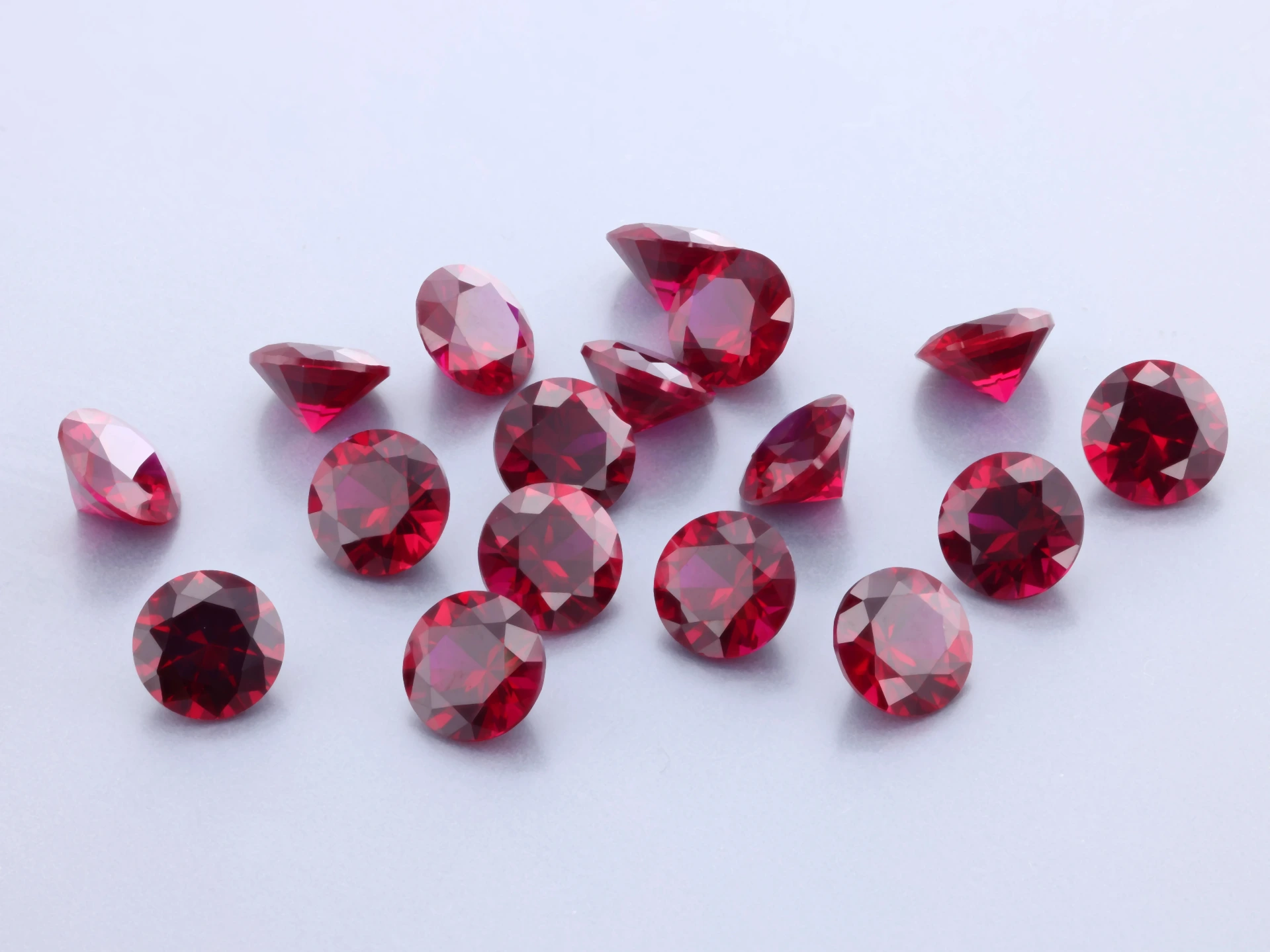 [YRRB0525D] Synthetic/Lab Grown Ruby 5.25mm Round Dark Red