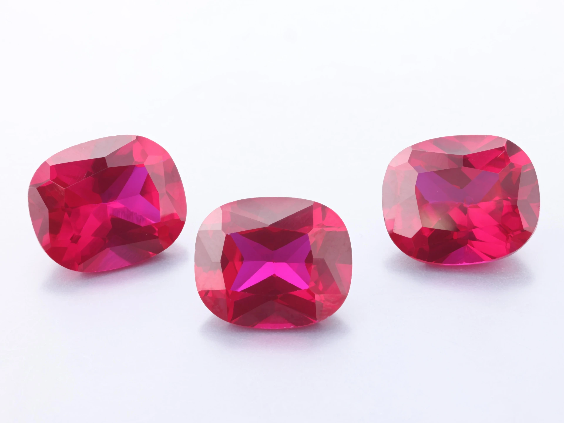 [YRAB1210B] Synthetic/Lab Grown Ruby 12x10mm Cushion Bright Red