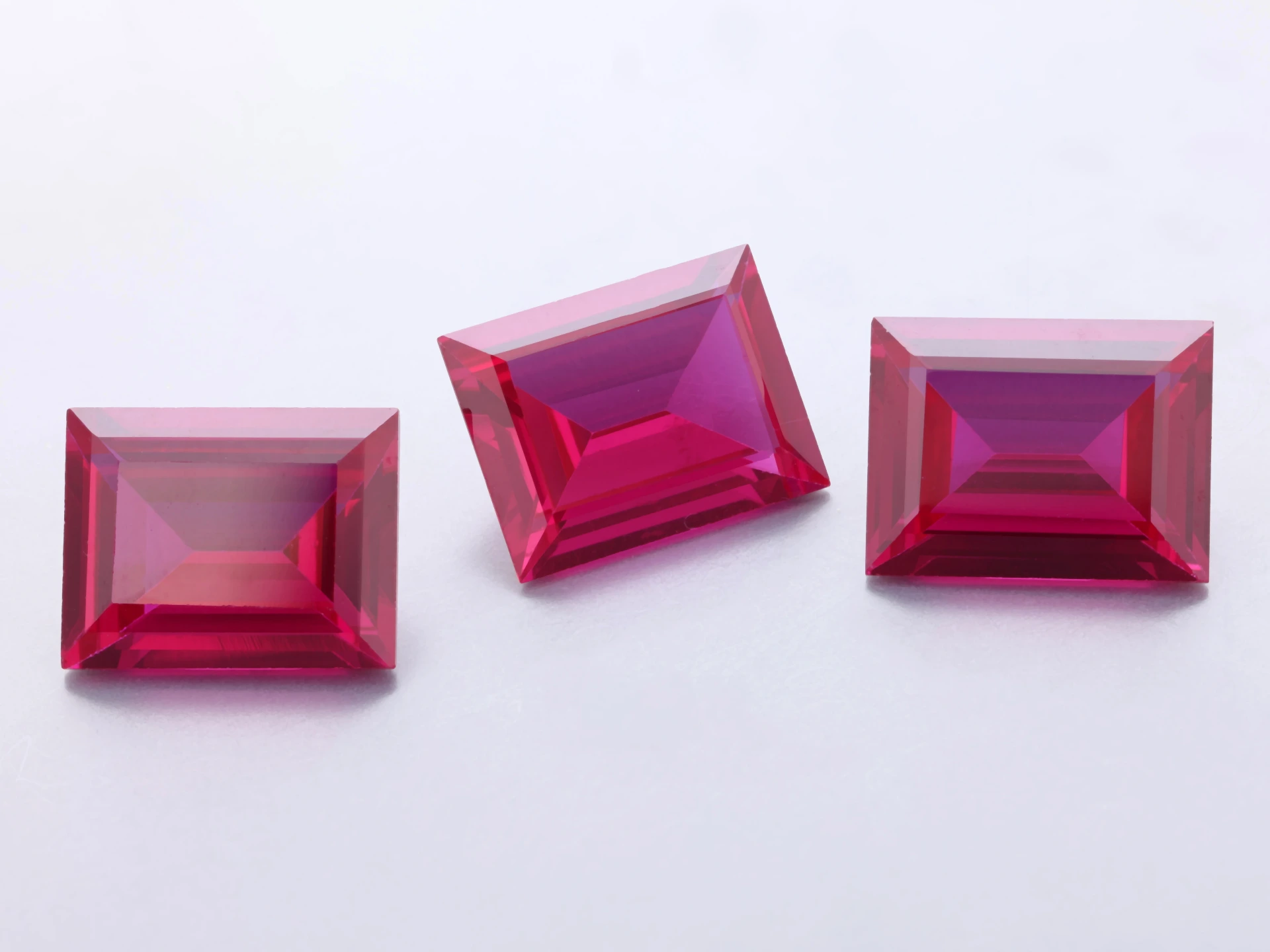 [RSLB-0907] Synthetic/Lab Grown Ruby 9x7mm Baguette Bright Red