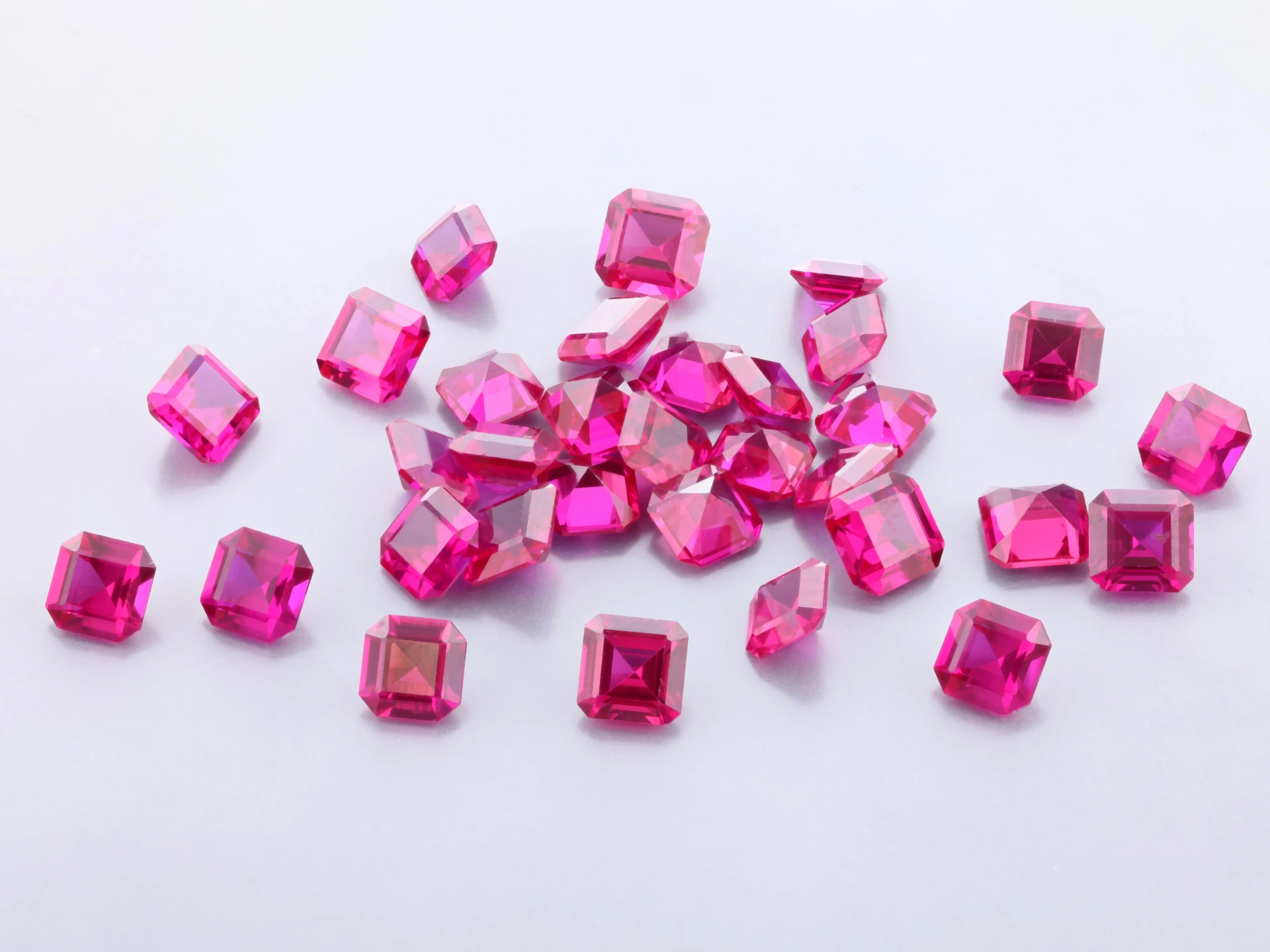 [RSLQE-04] Synthetic/Lab Grown Ruby 4.00mm Square Emerald Cut Bright Red