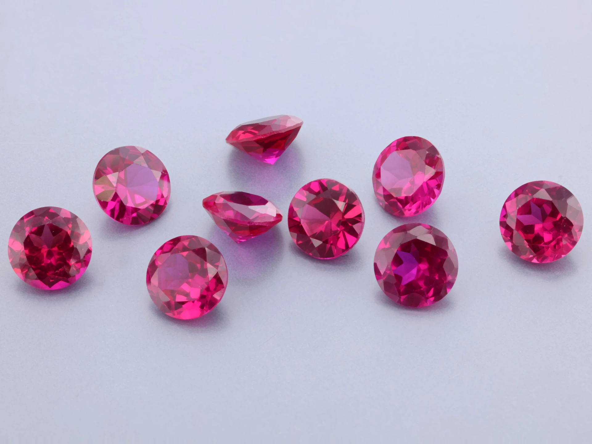[YRRB0550B] Synthetic/Lab Grown Ruby 5.50mm Round Bright Red