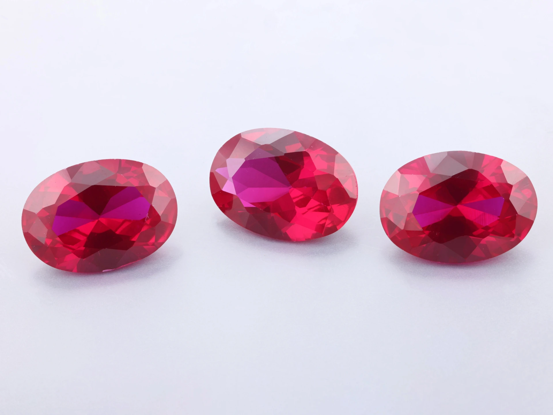 [YRVB1410B] Synthetic/Lab Grown Ruby 14x10mm Oval Bright Red