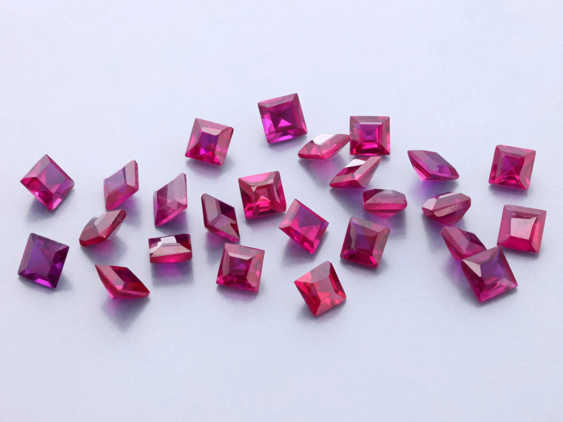 [RSLQ-025] Synthetic/Lab Grown Ruby 2.50mm Carre Cut Bright Red