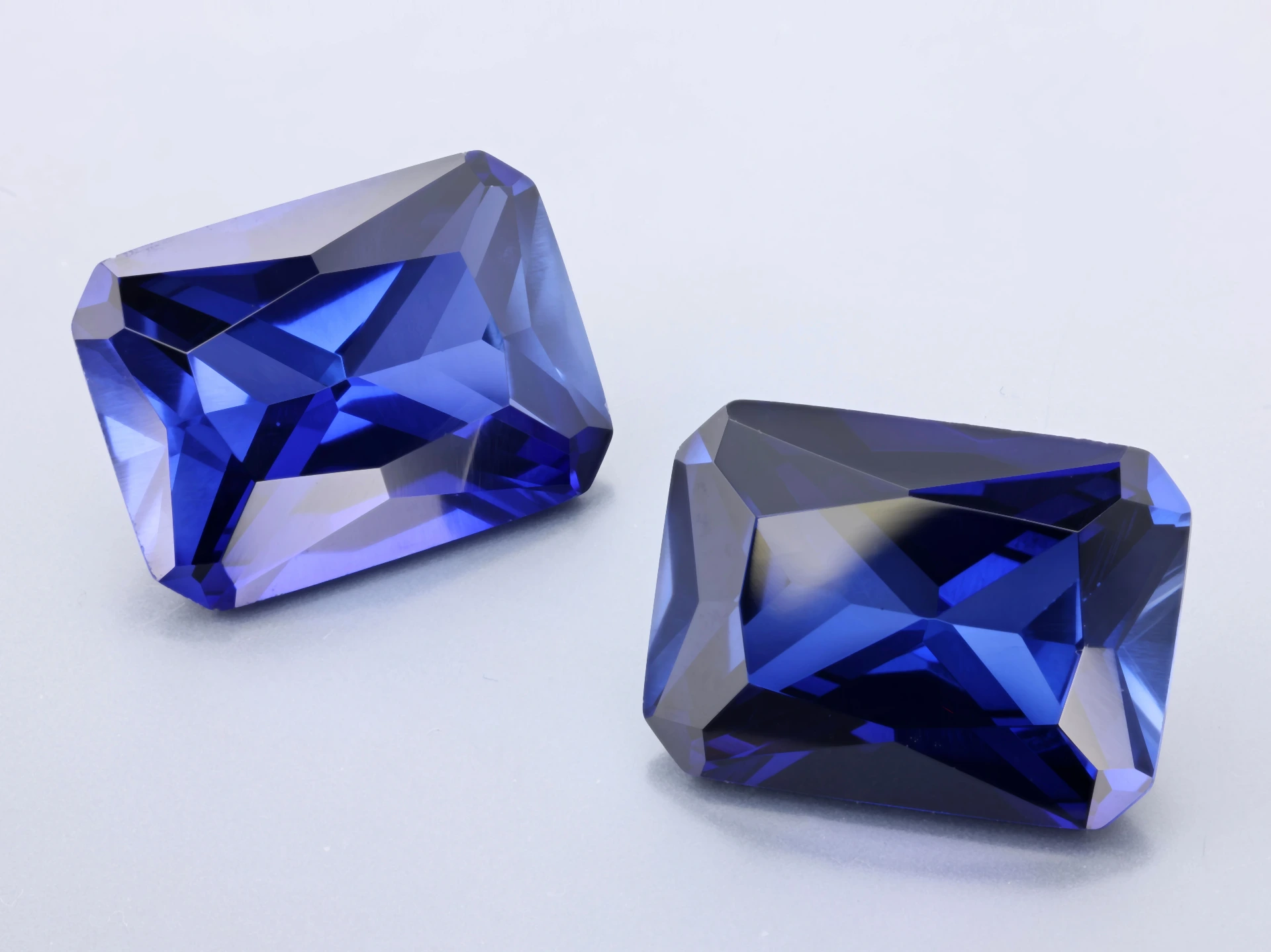 [YDON1612] Synthetic/Lab Grown Sapphire 16x12mm Radiant Emerald Cut Blue