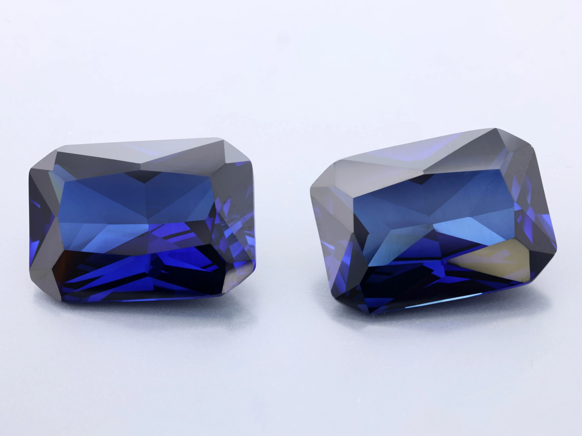 [YDON1813] Synthetic/Lab Grown Sapphire 18x13mm Radiant Emerald Cut Blue