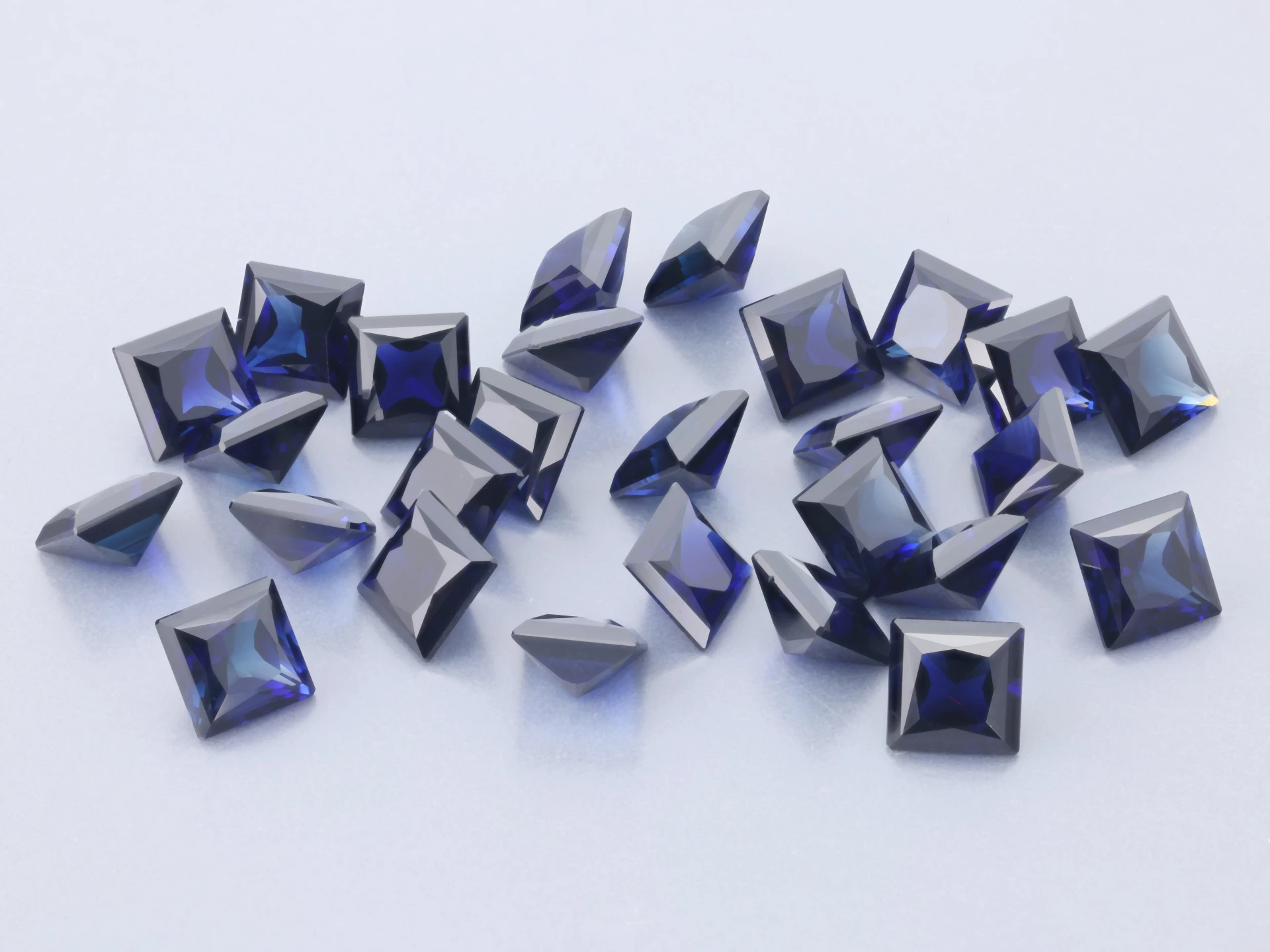 [YDQP0400] Synthetic/Lab Grown Sapphire 4.00mm Princess Cut Blue